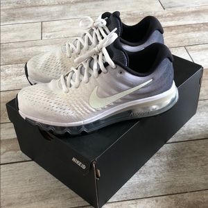 Nike airmax id size 8.5 womens glow in the dark